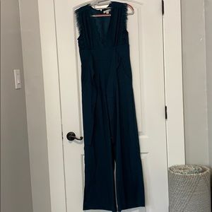 Romper/ jumpsuit
